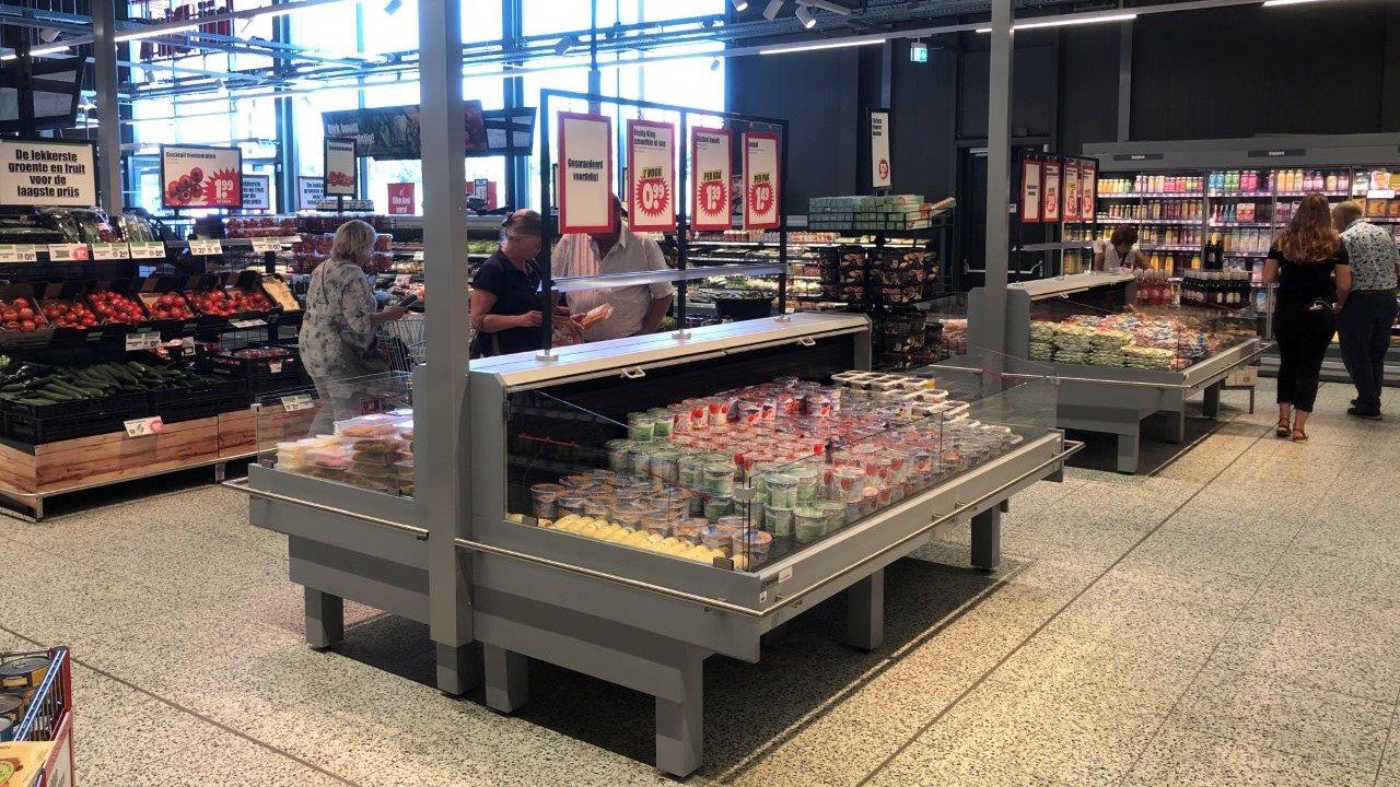 Fresh_supermarket_cabinets_Dekamarkt_Smeva
